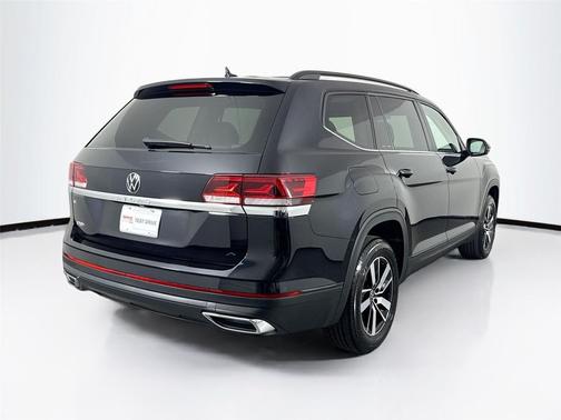2023 Volkswagen Atlas 2.0T SE