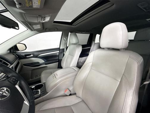 Blizzard Pearl 2016 Toyota Highlander XLE