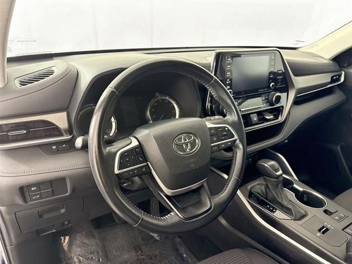 Blueprint 2022 Toyota Highlander Hybrid LE