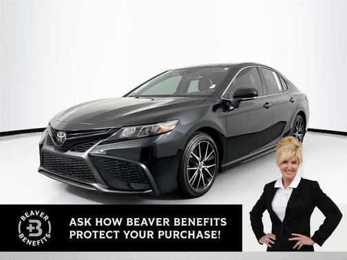 Midnight Black Metallic 2022 Toyota Camry SE