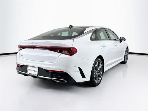 2023 Kia K5 EX