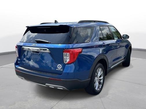 Atlas Blue Metallic 2021 Ford Explorer XLT
