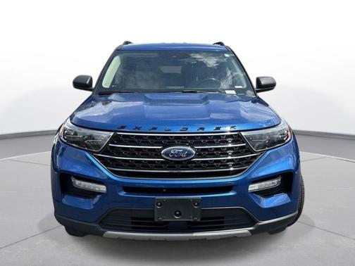 Atlas Blue Metallic 2021 Ford Explorer XLT