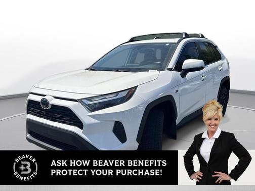 Ice Cap 2024 Toyota RAV4 XLE