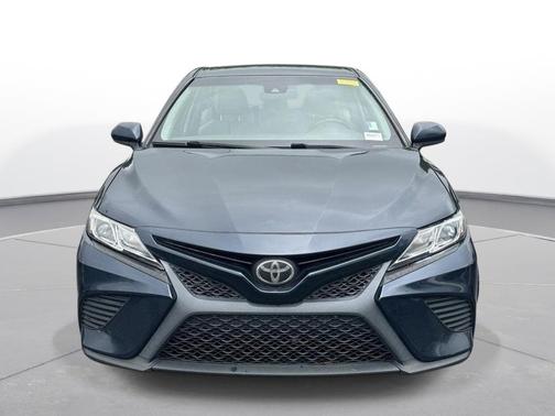 Galactic Aqua Mica 2018 Toyota Camry SE
