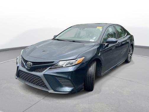 Galactic Aqua Mica 2018 Toyota Camry SE