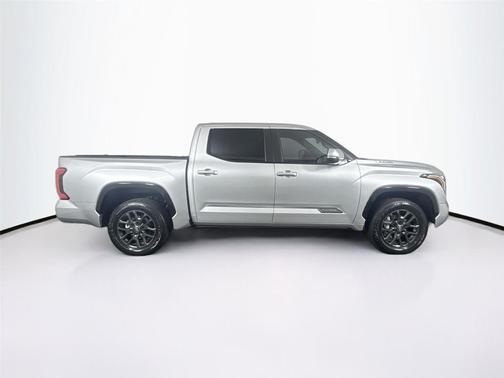2025 Toyota Tundra Hybrid Platinum