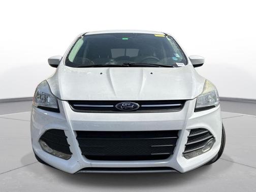 Oxford White 2014 Ford Escape SE