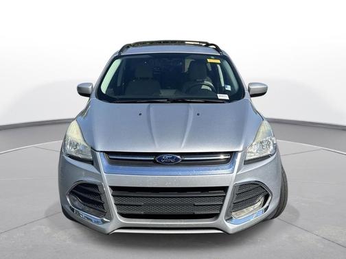 Ingot Silver Metallic 2014 Ford Escape SE
