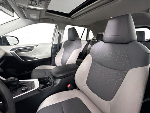 Midnight Black Metallic 2021 Toyota RAV4 Hybrid XLE