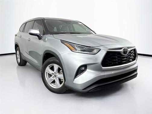 2021 Toyota Highlander LE