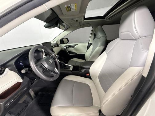 2022 Toyota RAV4 Limited