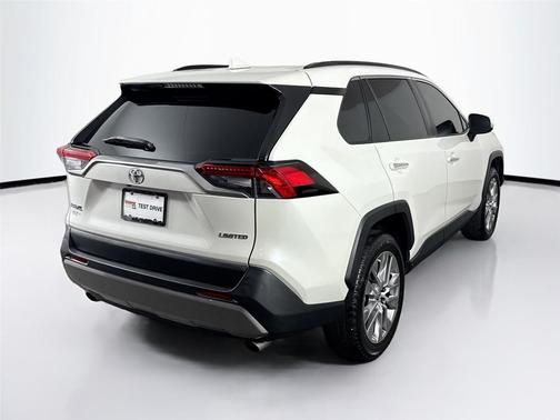 2022 Toyota RAV4 Limited