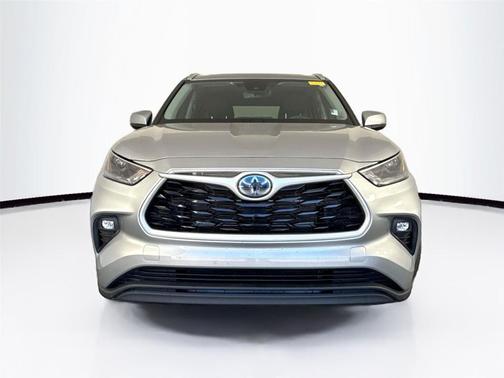 2024 Toyota Highlander Hybrid XLE