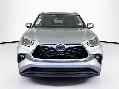 2024 Toyota Highlander Hybrid XLE