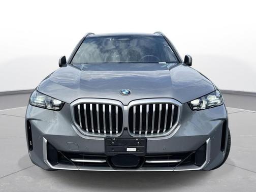 Skyscraper Grey Metallic 2026 BMW X5 xDrive40i