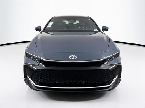 2025 Toyota Crown Platinum