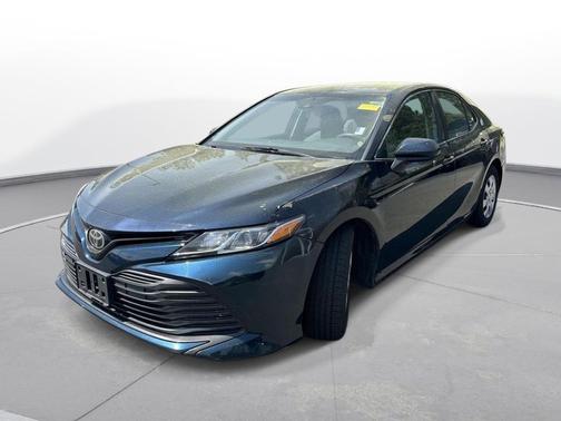Galactic Aqua Mica 2018 Toyota Camry XLE
