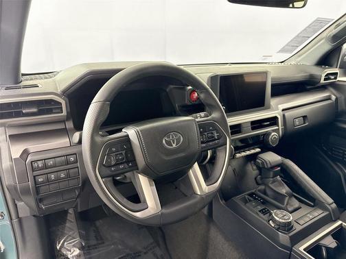 2025 Toyota 4Runner TRD Off Road