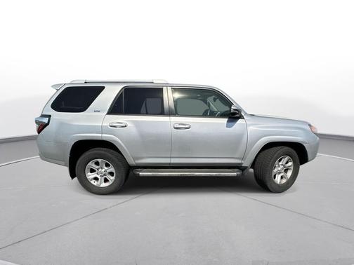 Classic Silver Metallic 2018 Toyota 4Runner SR5