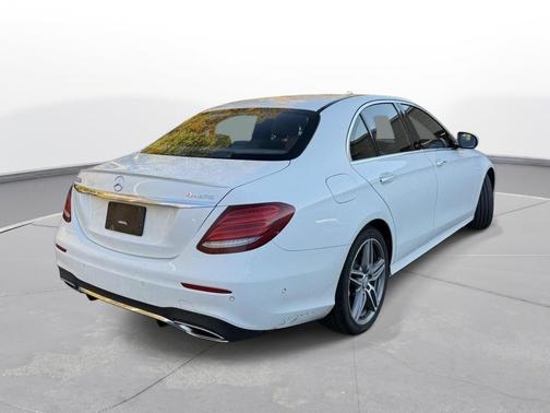 2017 Mercedes-Benz E-Class 4MATIC