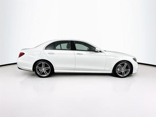 2017 Mercedes-Benz E-Class 4MATIC