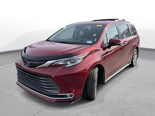2022 Toyota Sienna Platinum