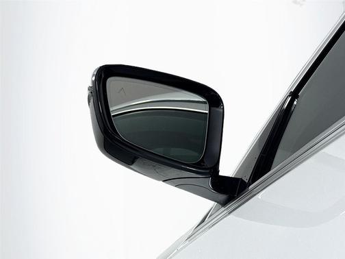 Mineral White Metallic 2020 BMW 330 330i