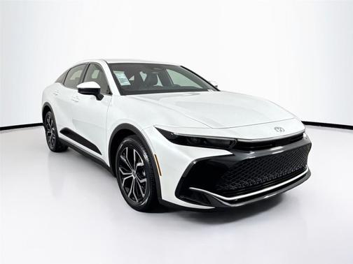 2025 Toyota Crown XLE