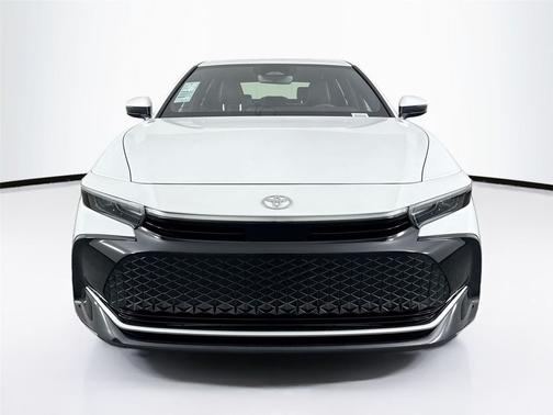 2025 Toyota Crown XLE