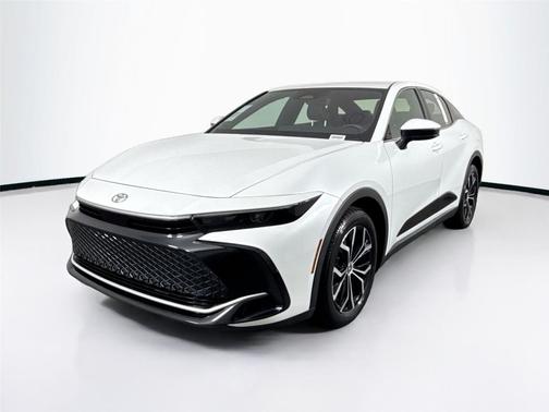 2025 Toyota Crown XLE