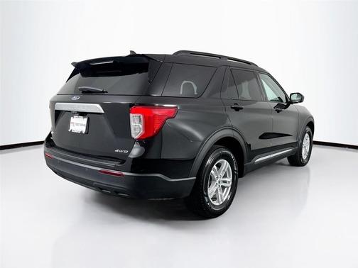 Agate Black 2023 Ford Explorer XLT