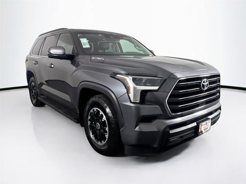 2024 Toyota Sequoia SR5