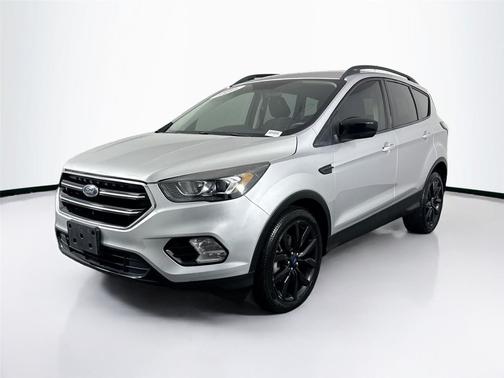 Ingot Silver 2018 Ford Escape SE