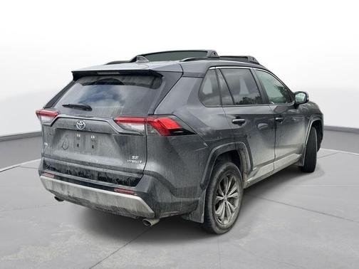 2022 Toyota RAV4 Hybrid SE