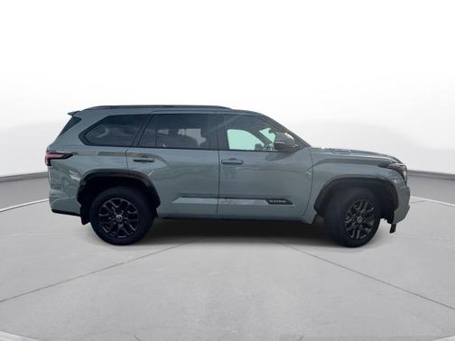 2024 Toyota Sequoia Platinum