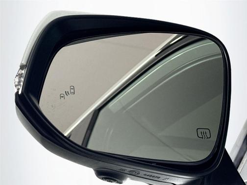 Wind Chill Pearl 2024 Toyota Highlander Hybrid Platinum