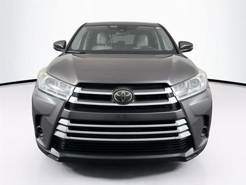 2017 Toyota Highlander LE