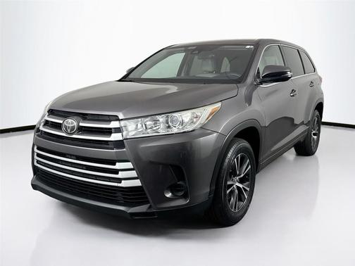 2017 Toyota Highlander LE
