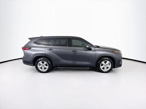 2022 Toyota Highlander L