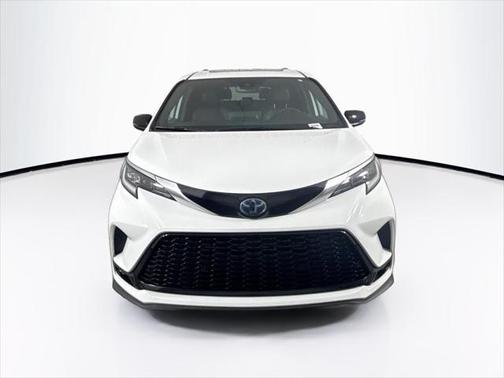 2024 Toyota Sienna XSE 7 Passenger