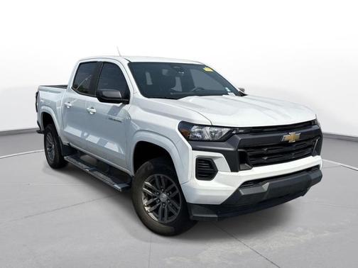 Summit White 2024 Chevrolet Colorado LT