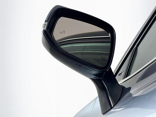 2024 Toyota Highlander Hybrid LE