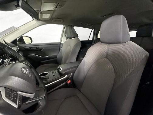 2024 Toyota Highlander Hybrid LE