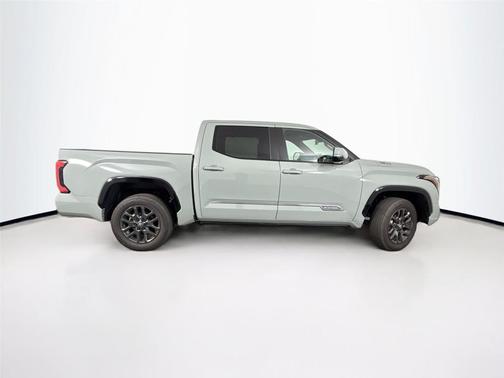 2025 Toyota Tundra Hybrid Platinum