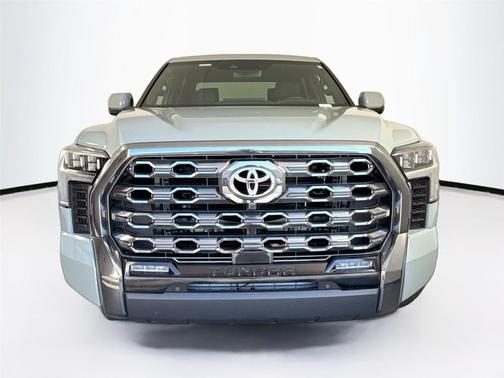 2025 Toyota Tundra Hybrid Platinum