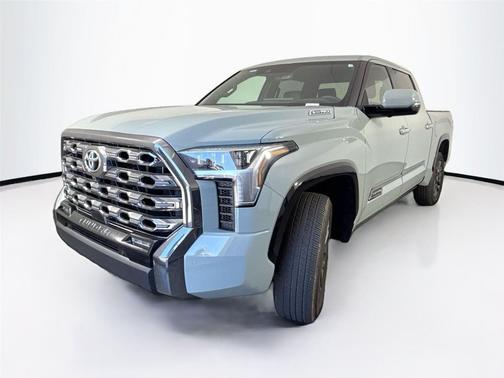 2025 Toyota Tundra Hybrid Platinum