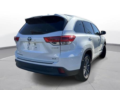 2019 Toyota Highlander Hybrid XLE