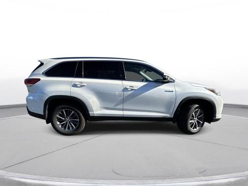 2019 Toyota Highlander Hybrid XLE