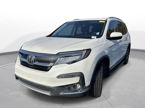 2022 Honda Pilot Touring 8-Passenger